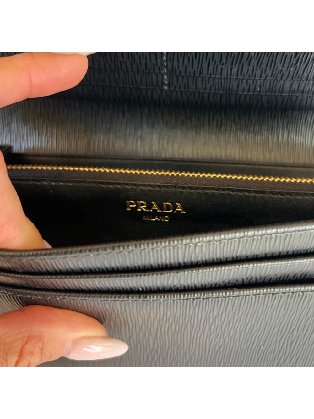 Prada Saffiano Wallet Leather with Detachable ID Card Case and GHW - Picture 9 of 10